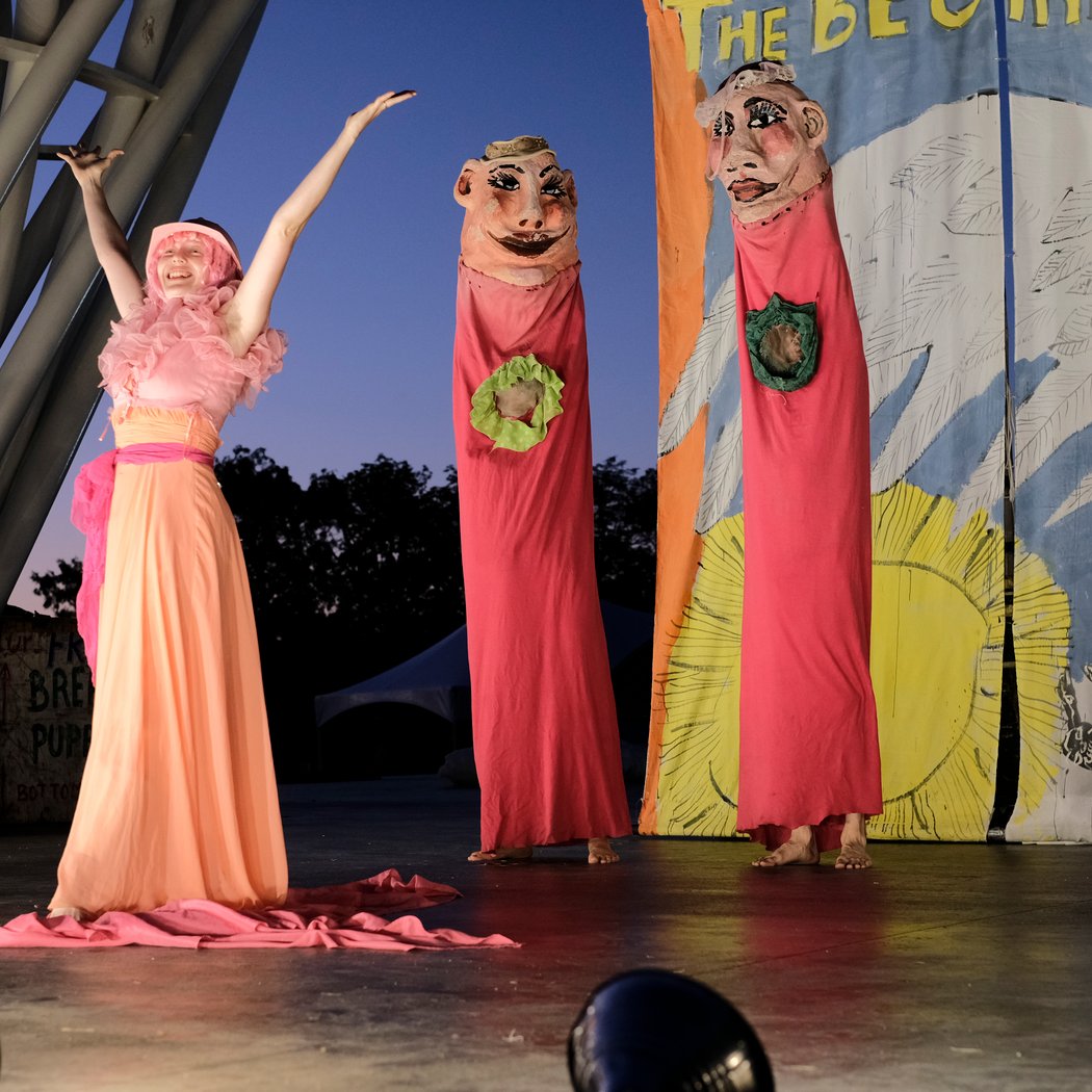 Bread & Puppet Circus 1